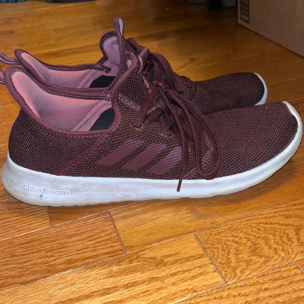Adidas cloud foam sneakers